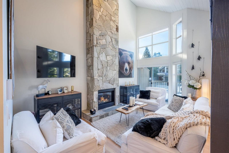 2219 Aspen Drive