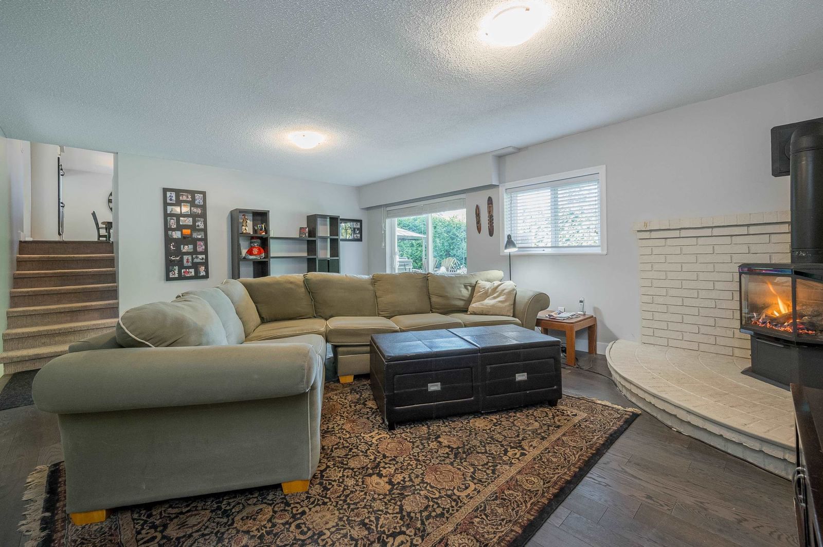 Listing Image 16