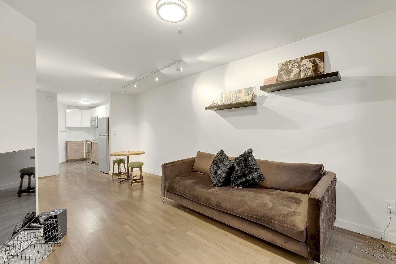 Listing Image 6