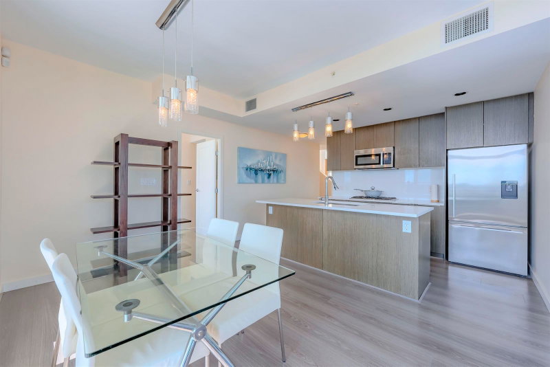 PH 1705 - 8677 Capstan Way