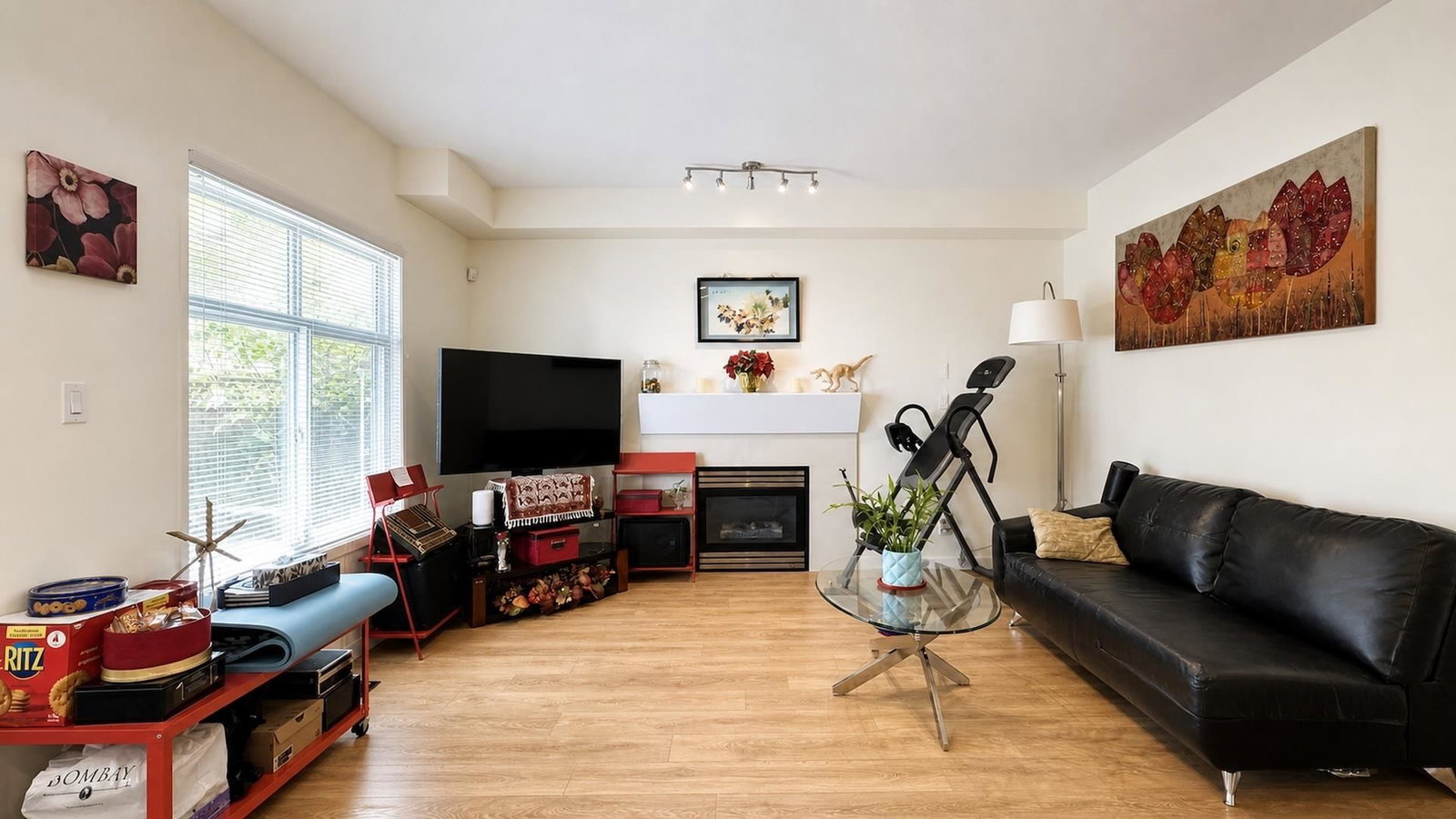 Listing Image 16