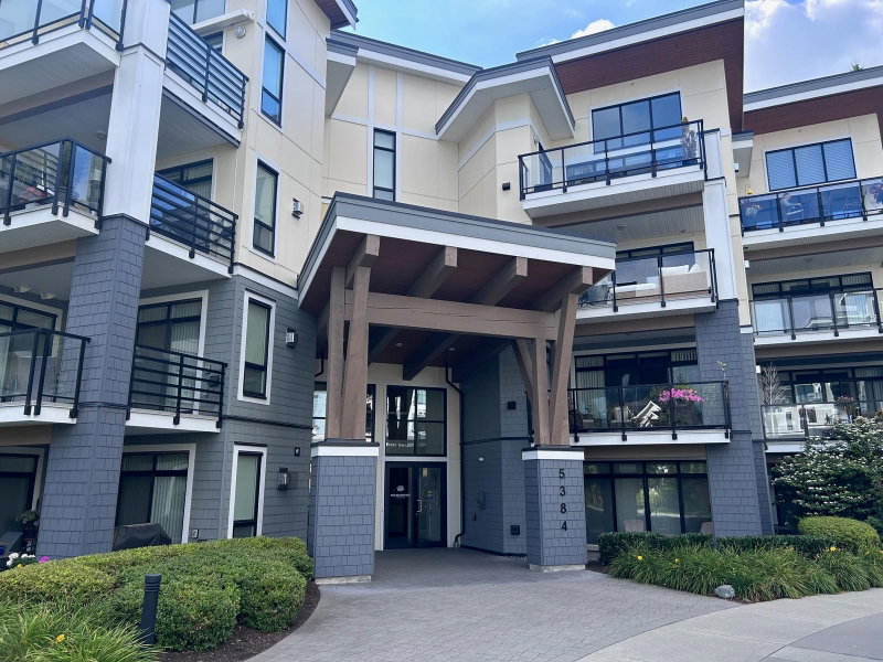112 - 5384 Tyee Lane