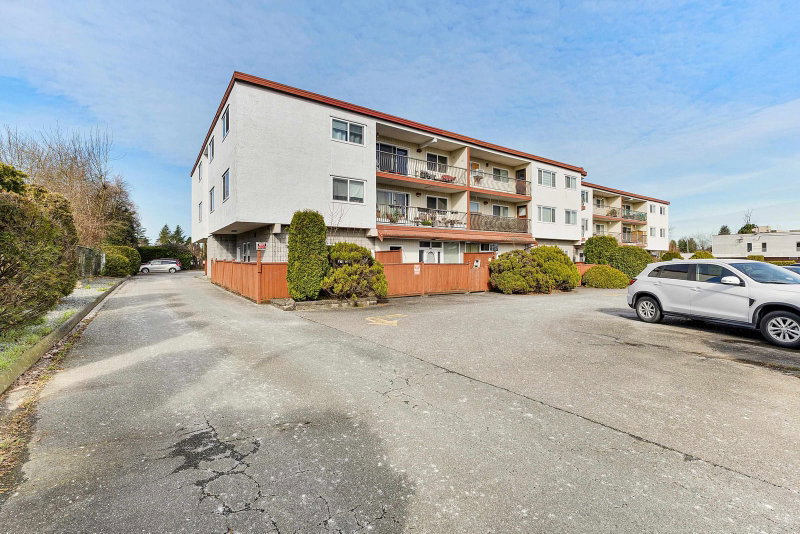 205 - 3043 270 Street