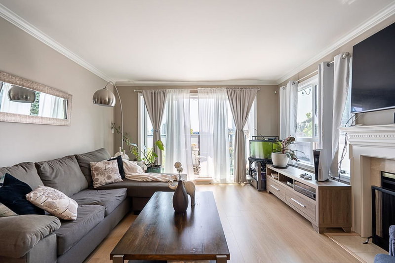 313 - 1830 Southmere Crescent E