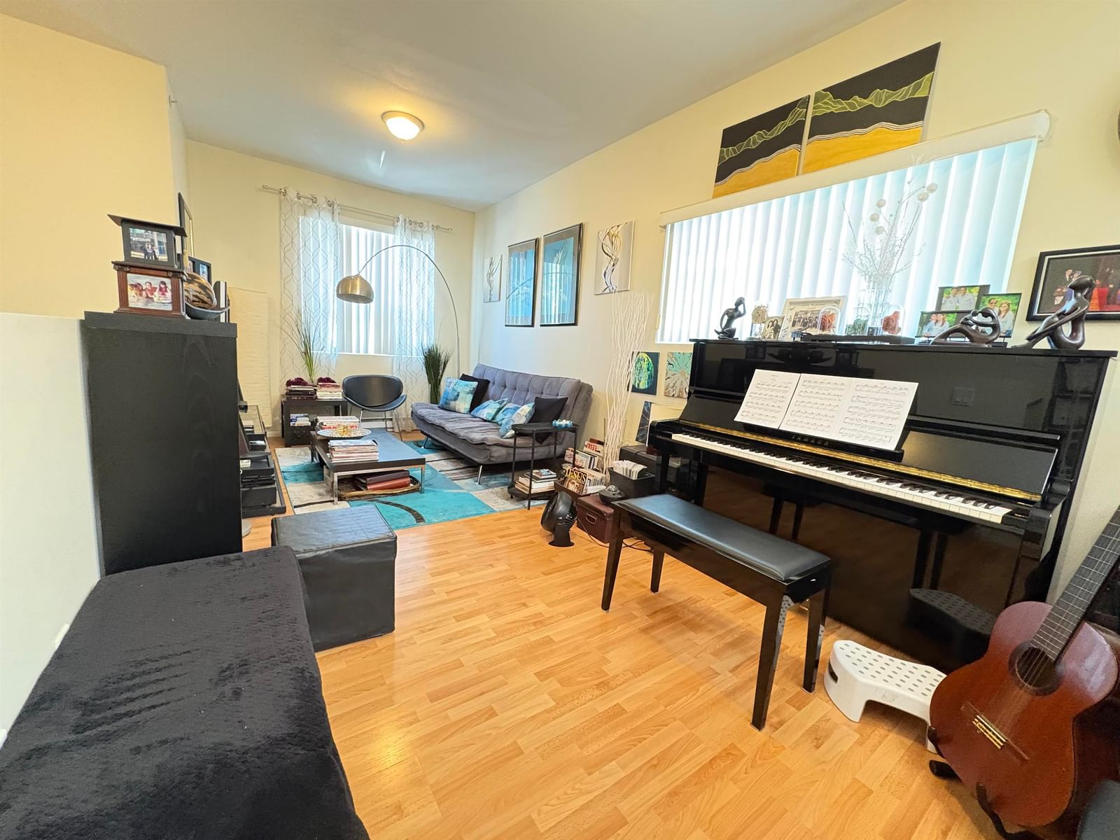 Listing Image 15