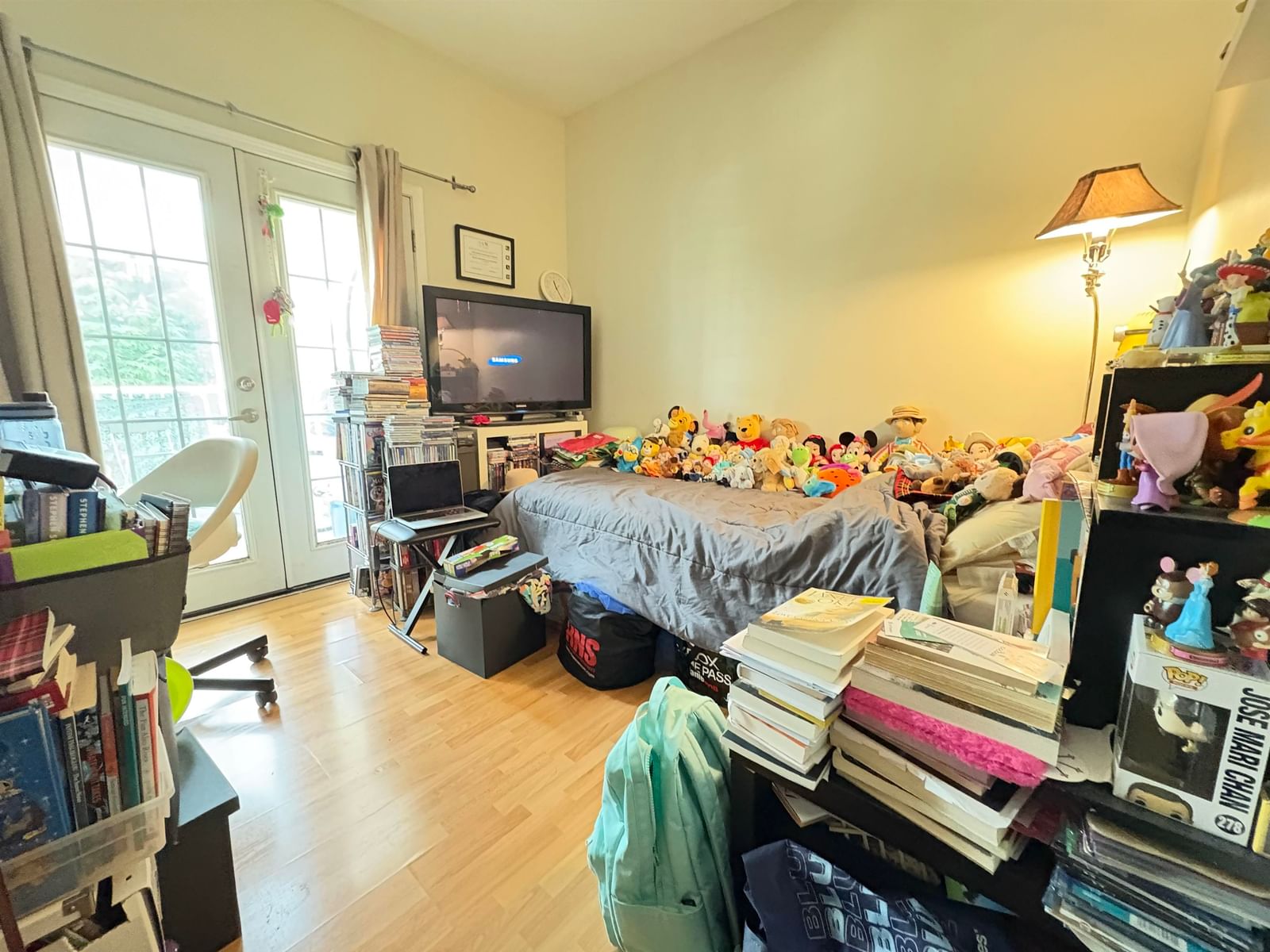 Listing Image 9