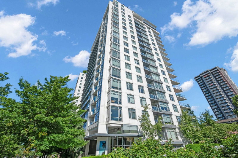 158 13 Street W #1301, North Vancouver, British Columbia