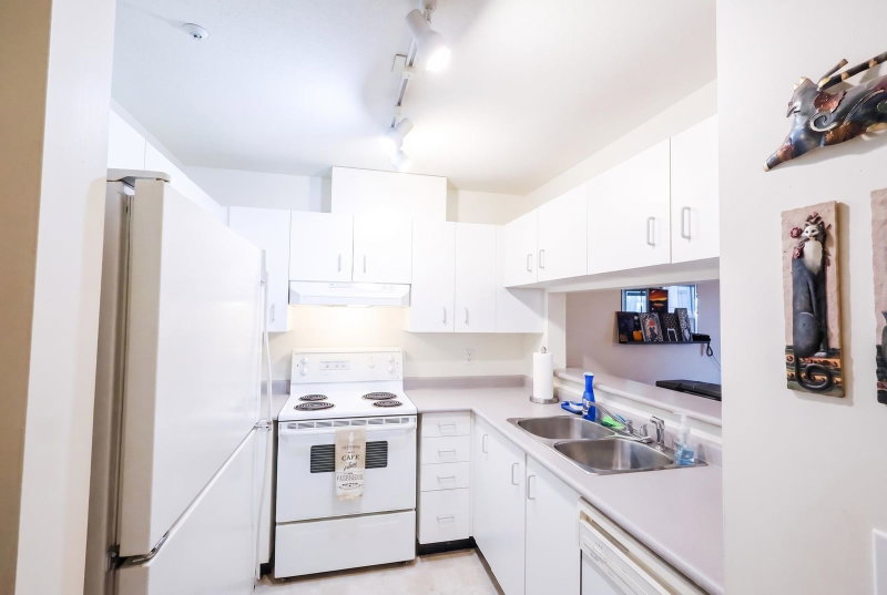 205 - 723 Twelfth Street