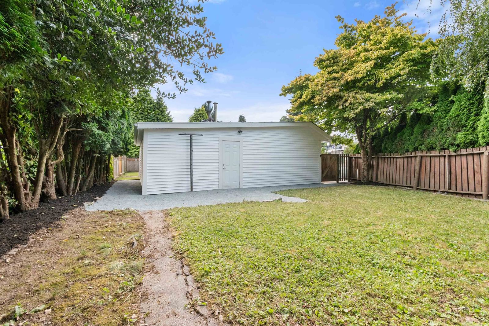 Listing Image 23
