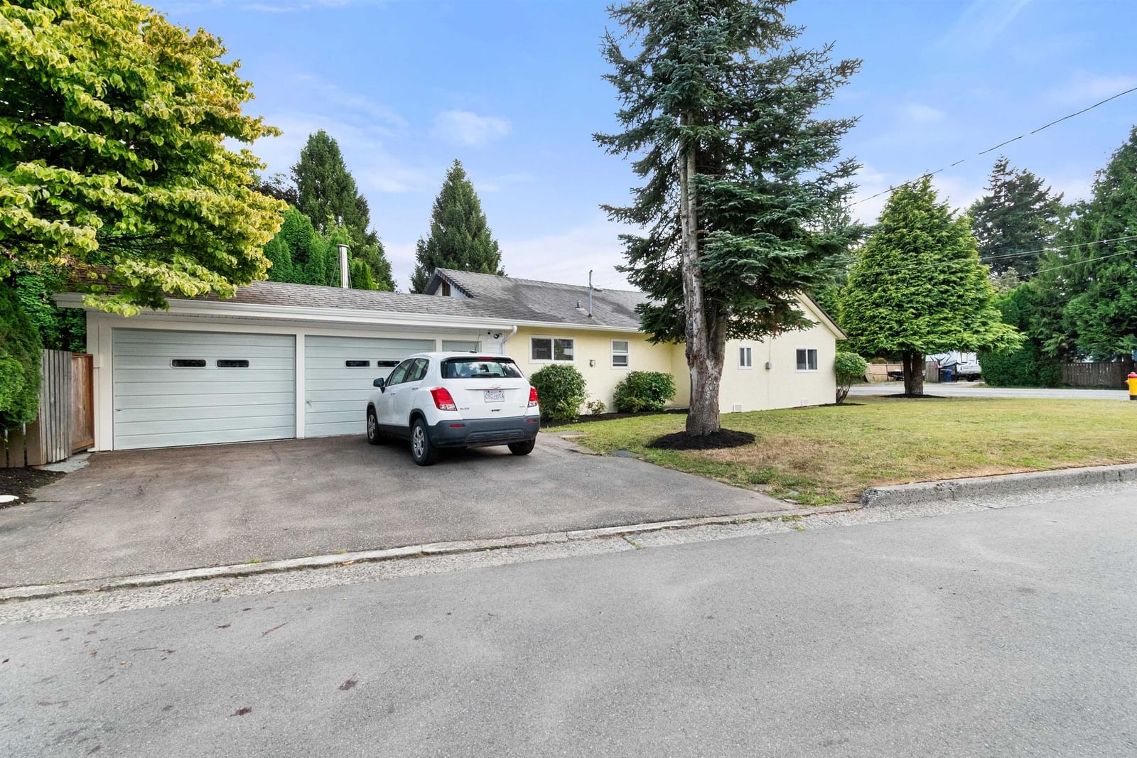 Listing Image 27
