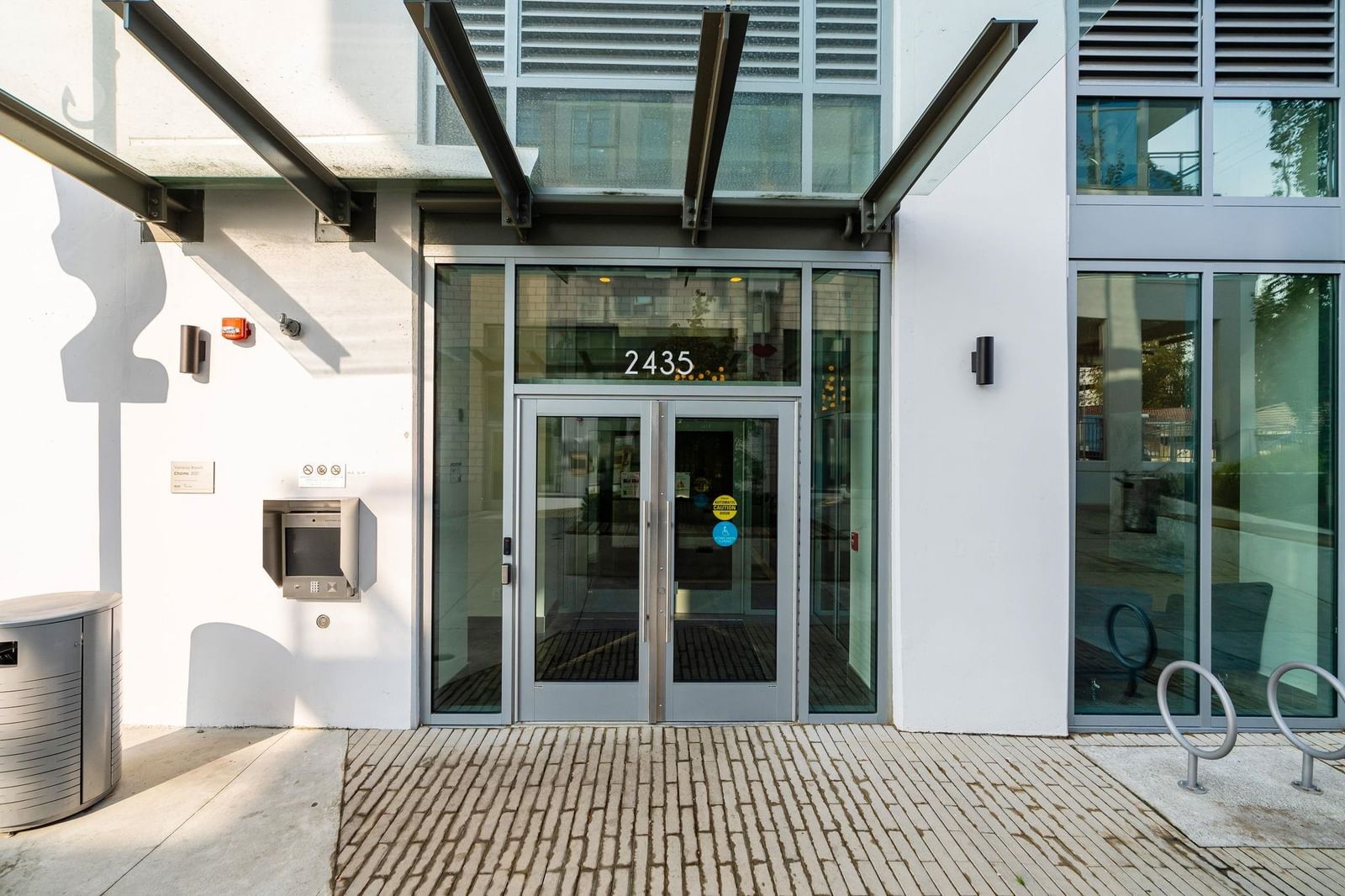 Listing Image 31