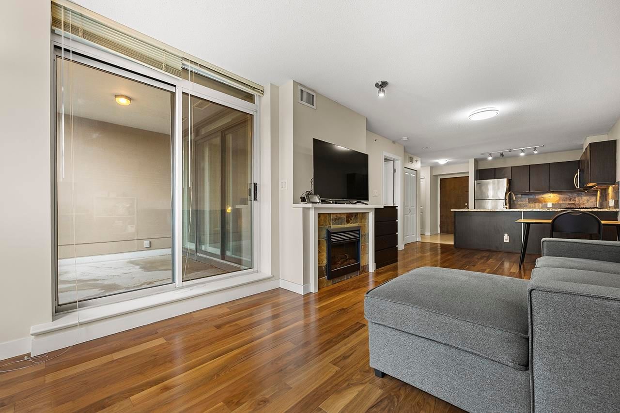 Listing Image 12