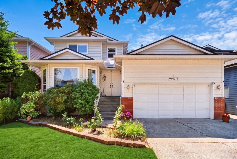 22637 Fraserbank Crescent