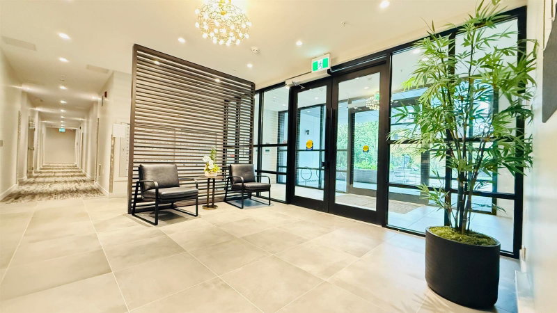 302 - 6859 Cambie Street