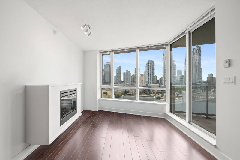1601 - 4808 Hazel Street
