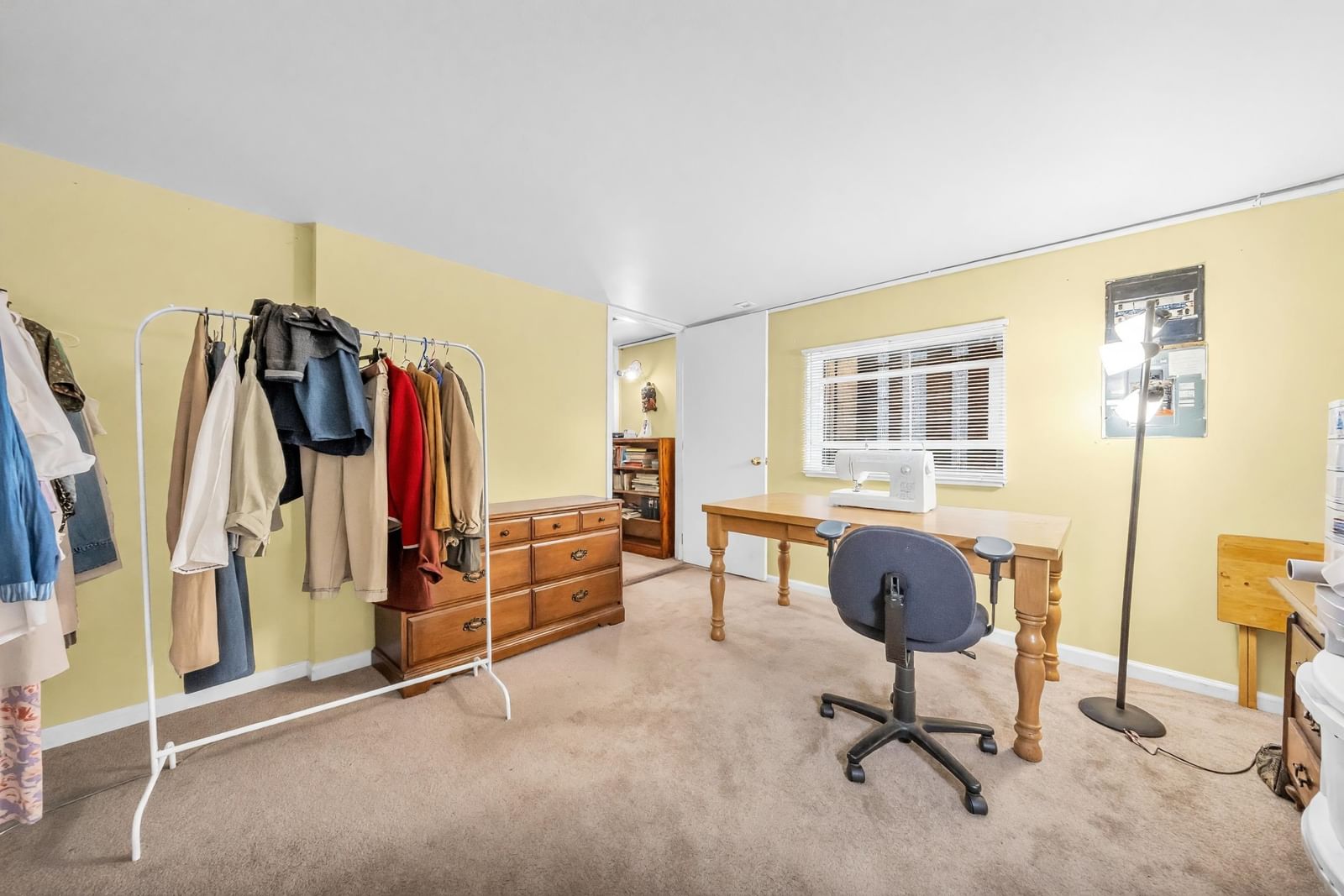 Listing Image 17