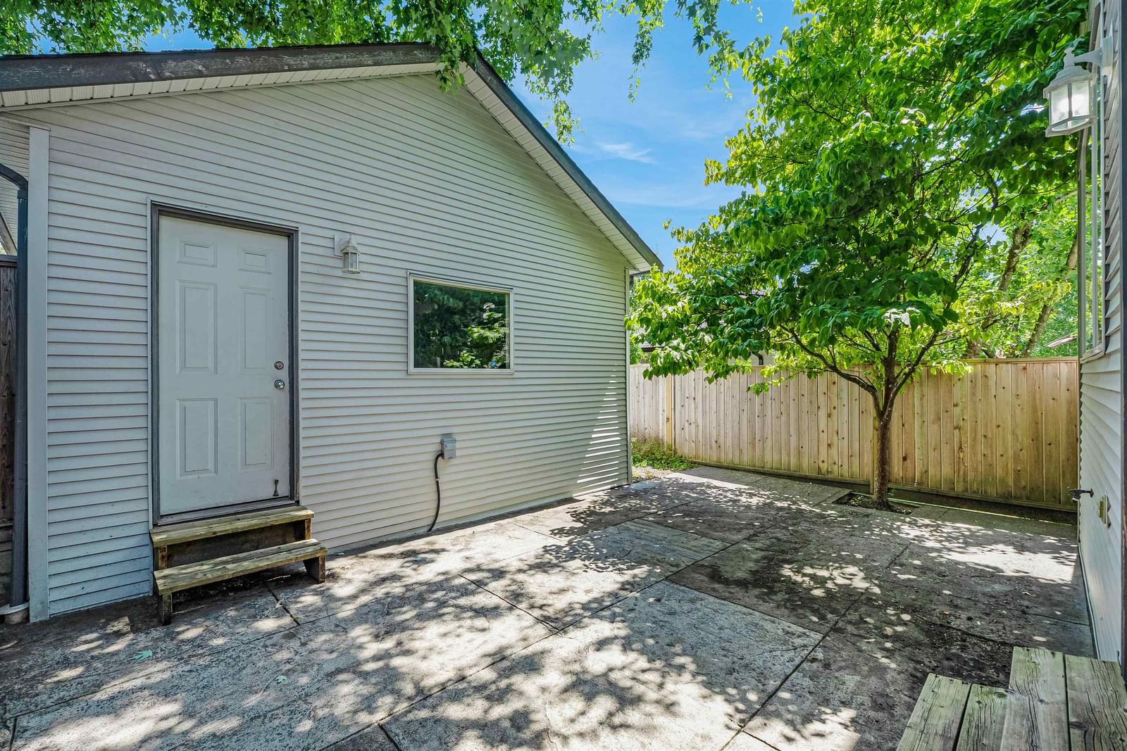 Listing Image 25