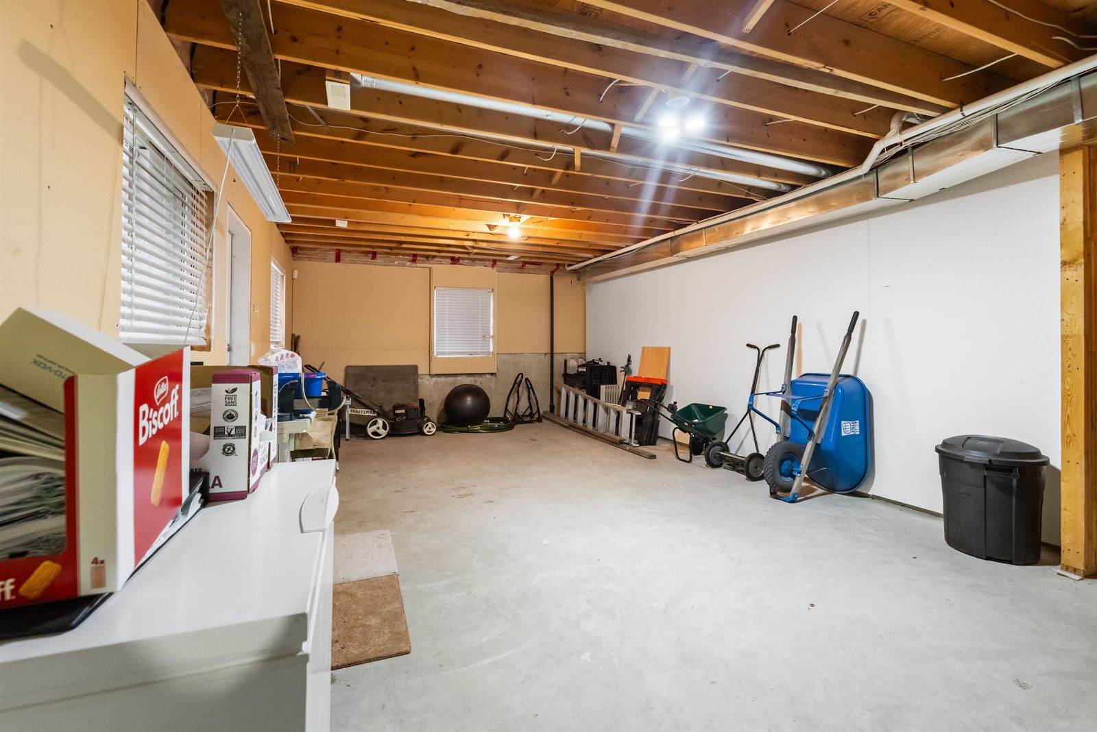Listing Image 25