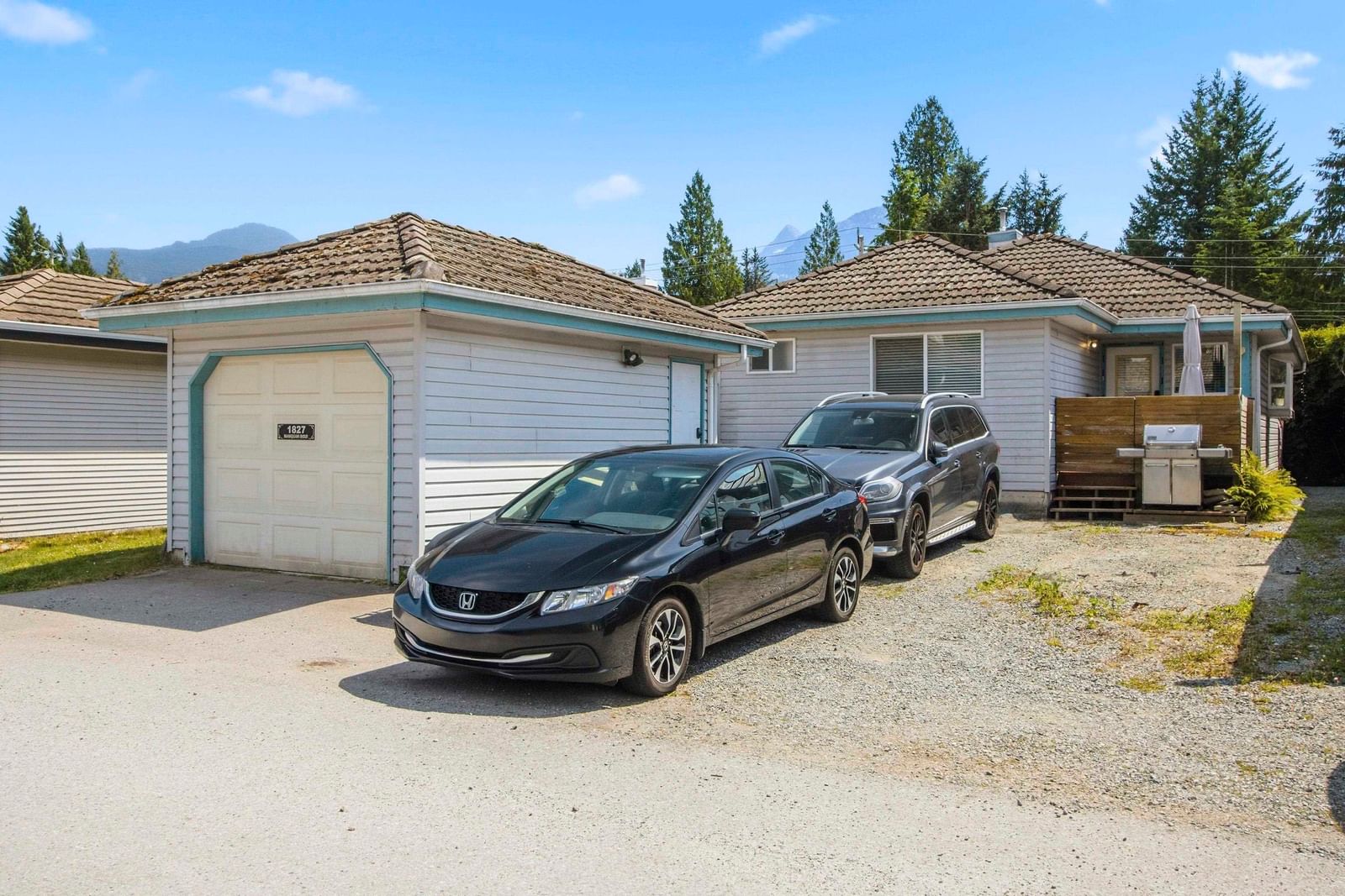 Listing Image 11