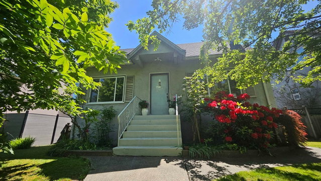 162 43rd Avenue W
