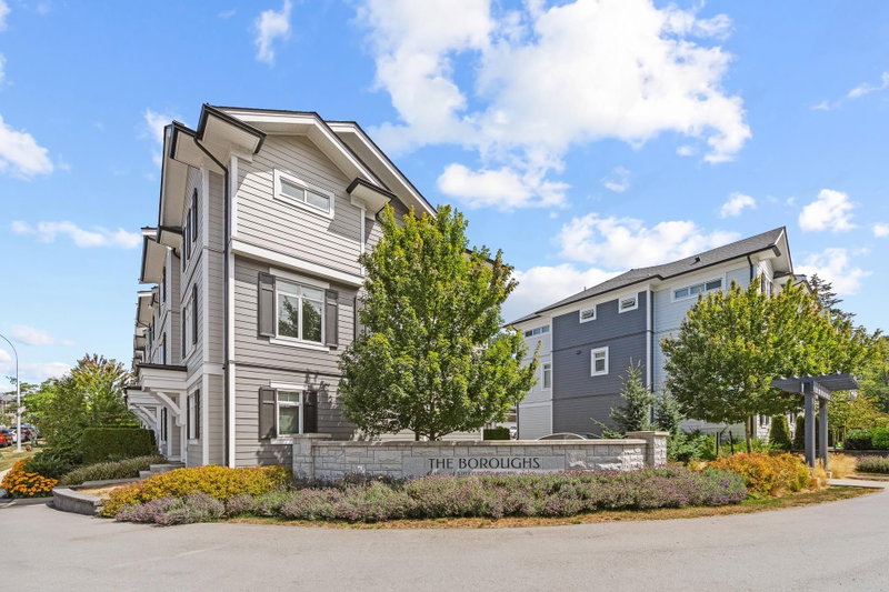 18 - 2070 Oak Meadows Drive