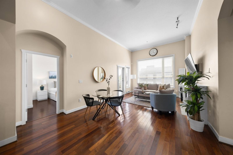415 - 2628 Maple Street