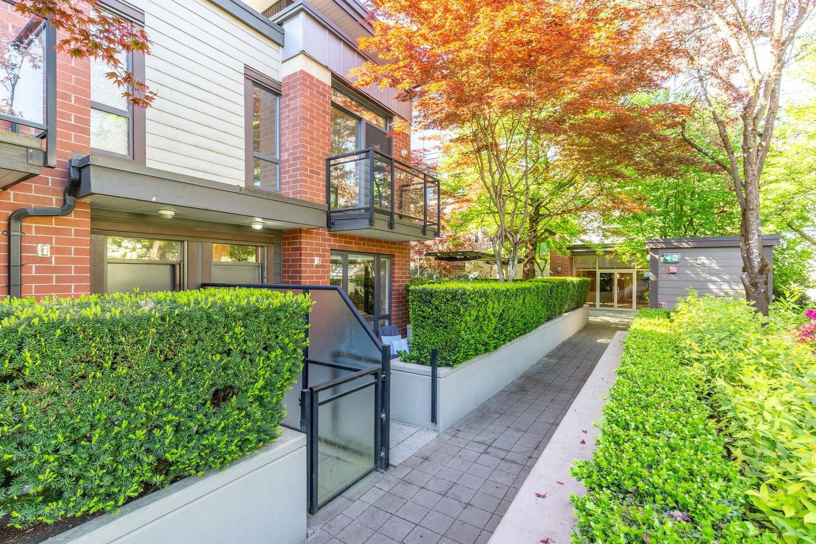 Listing Image 10