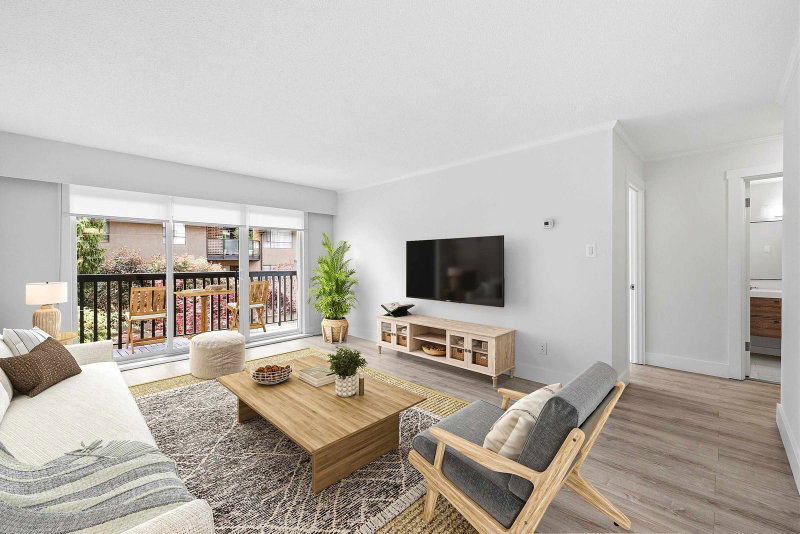 112 - 211 3rd Street W