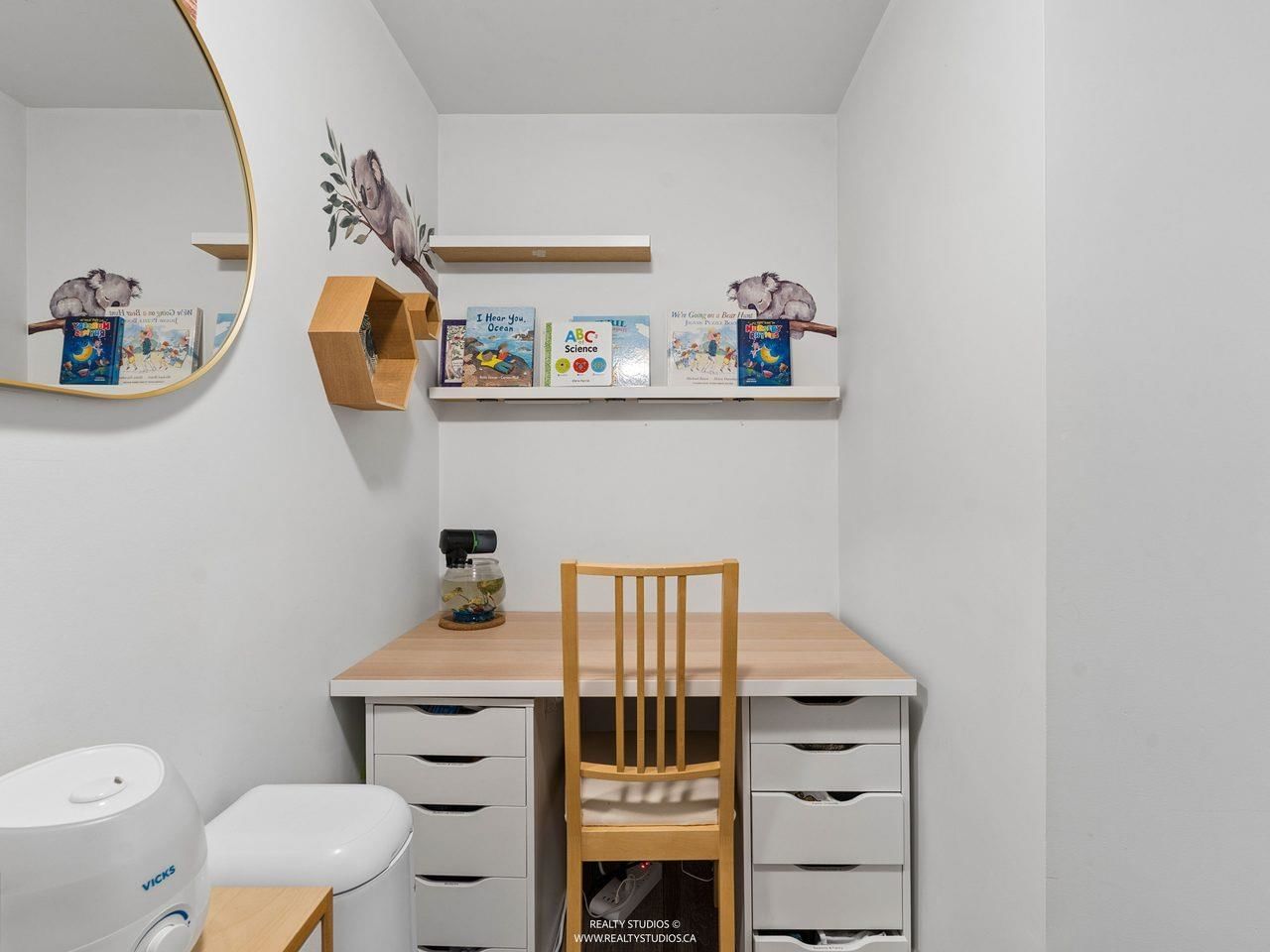 Listing Image 10