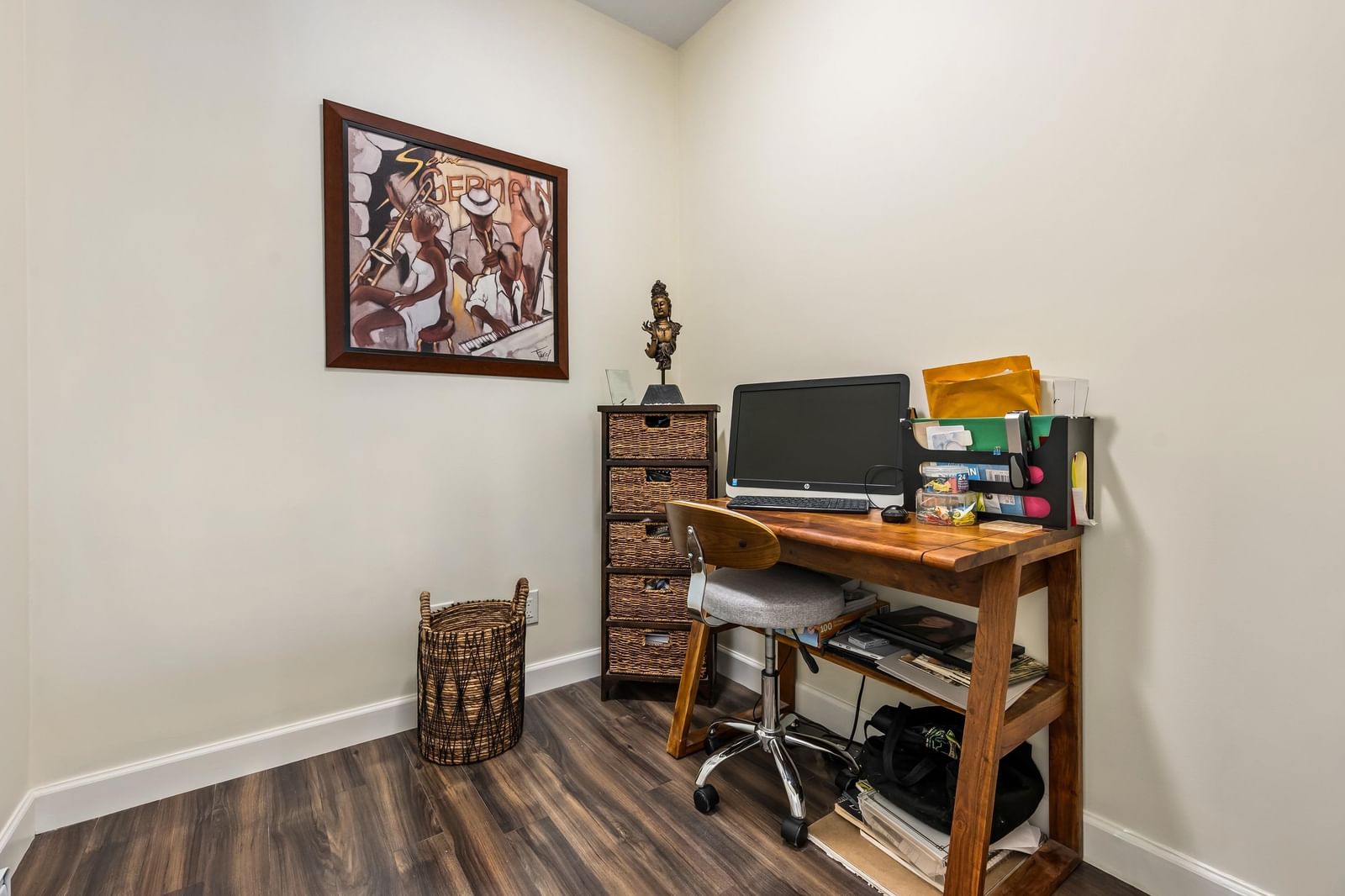 Listing Image 20