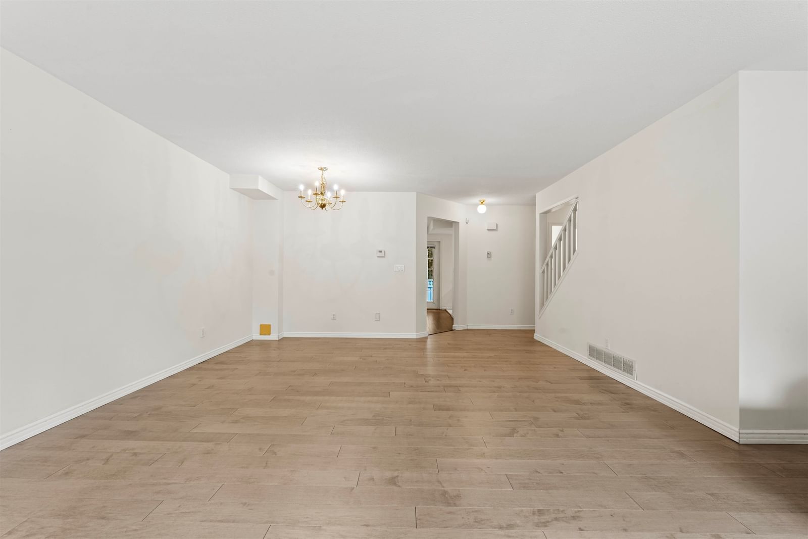 Listing Image 37