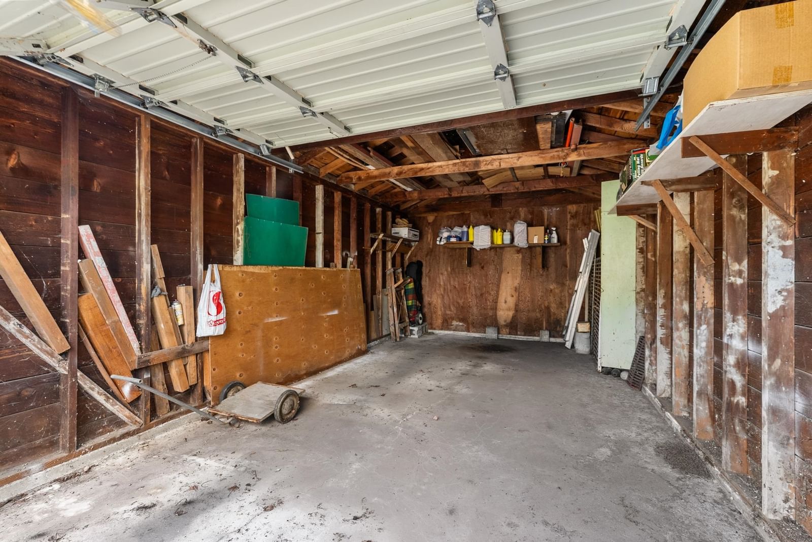 Listing Image 19