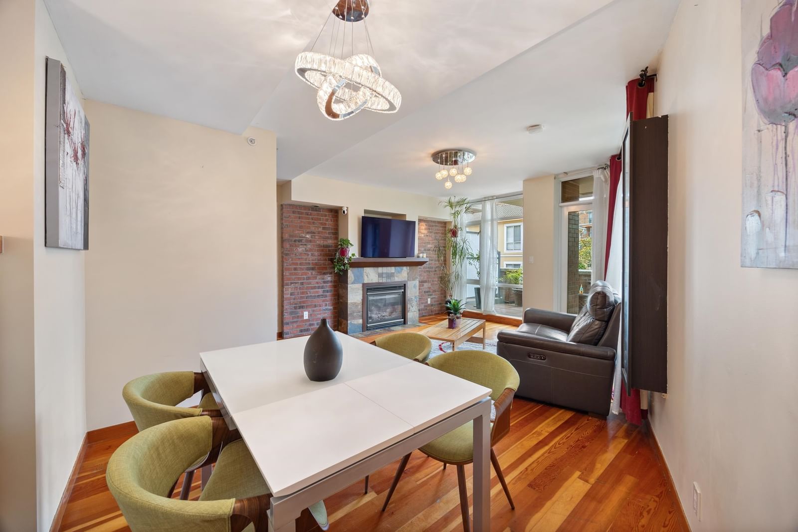 Listing Image 11
