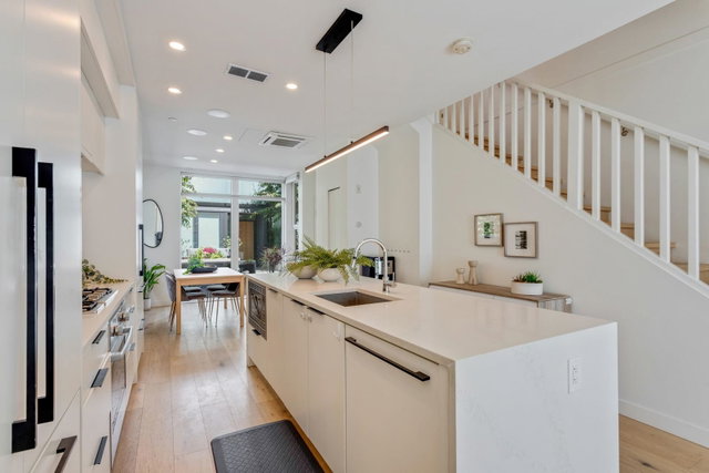 125 - 649 3rd Street E