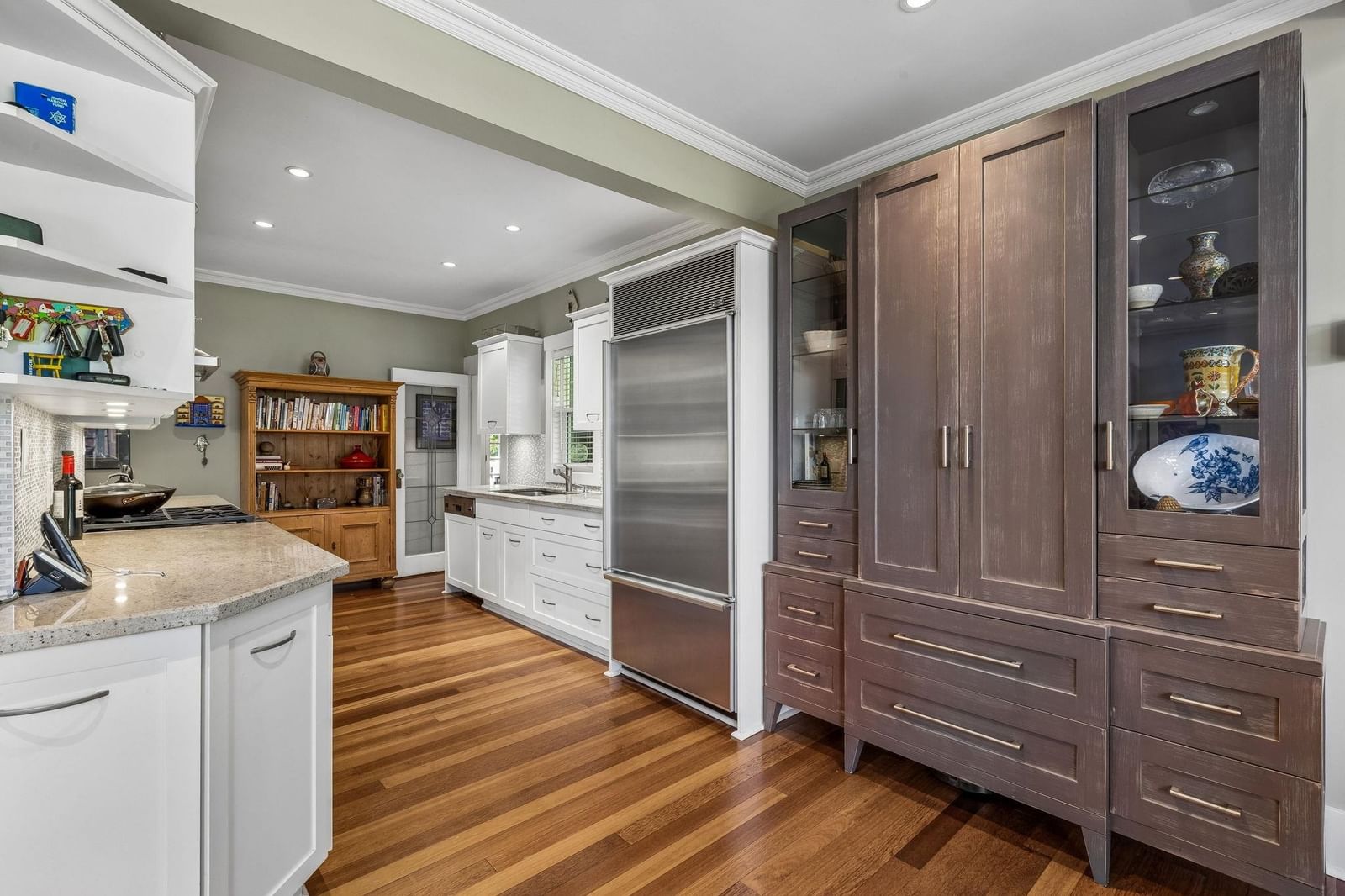 Listing Image 15
