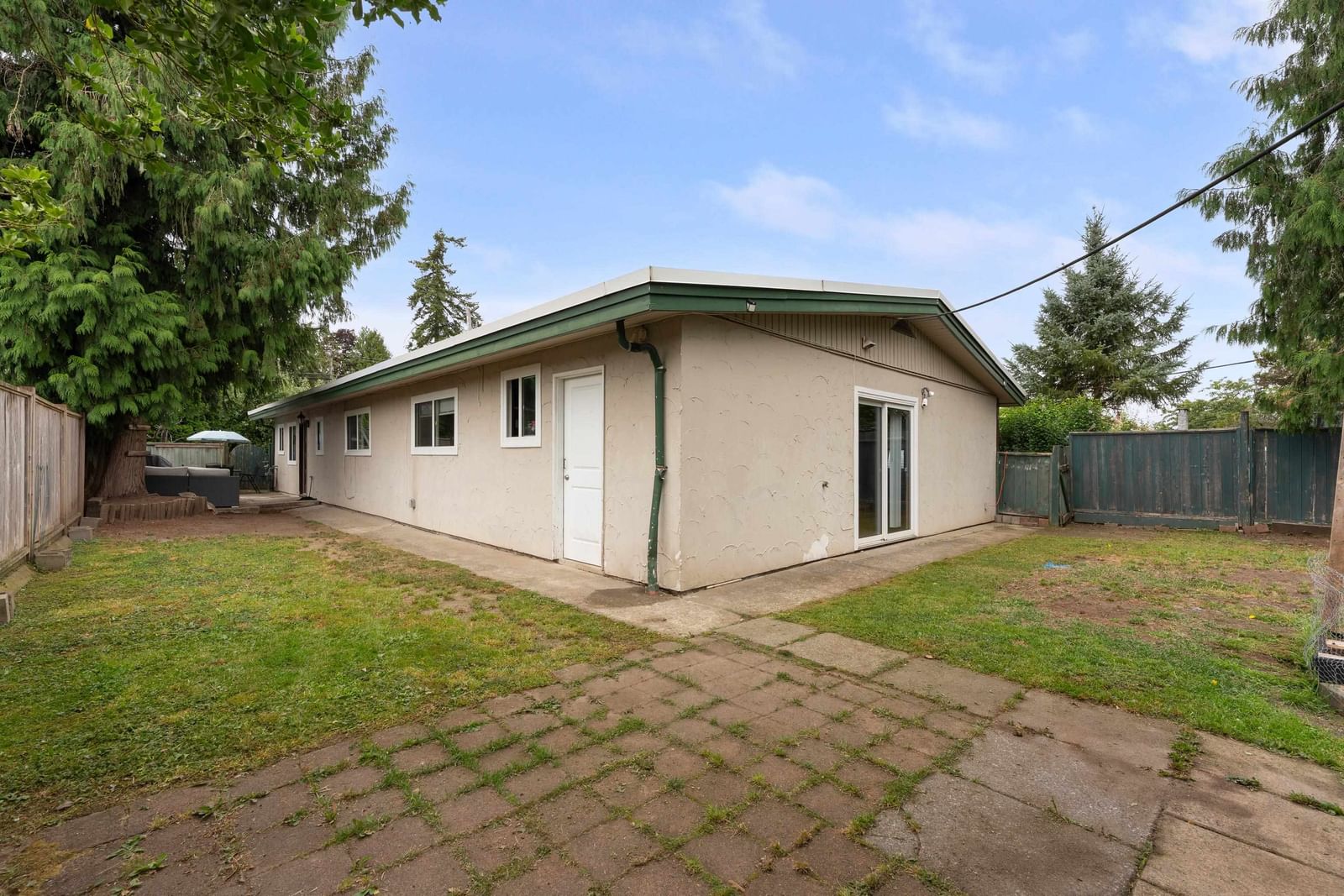 Listing Image 28