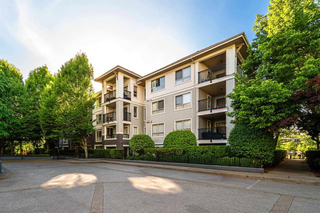 D401 - 8929 202 Street