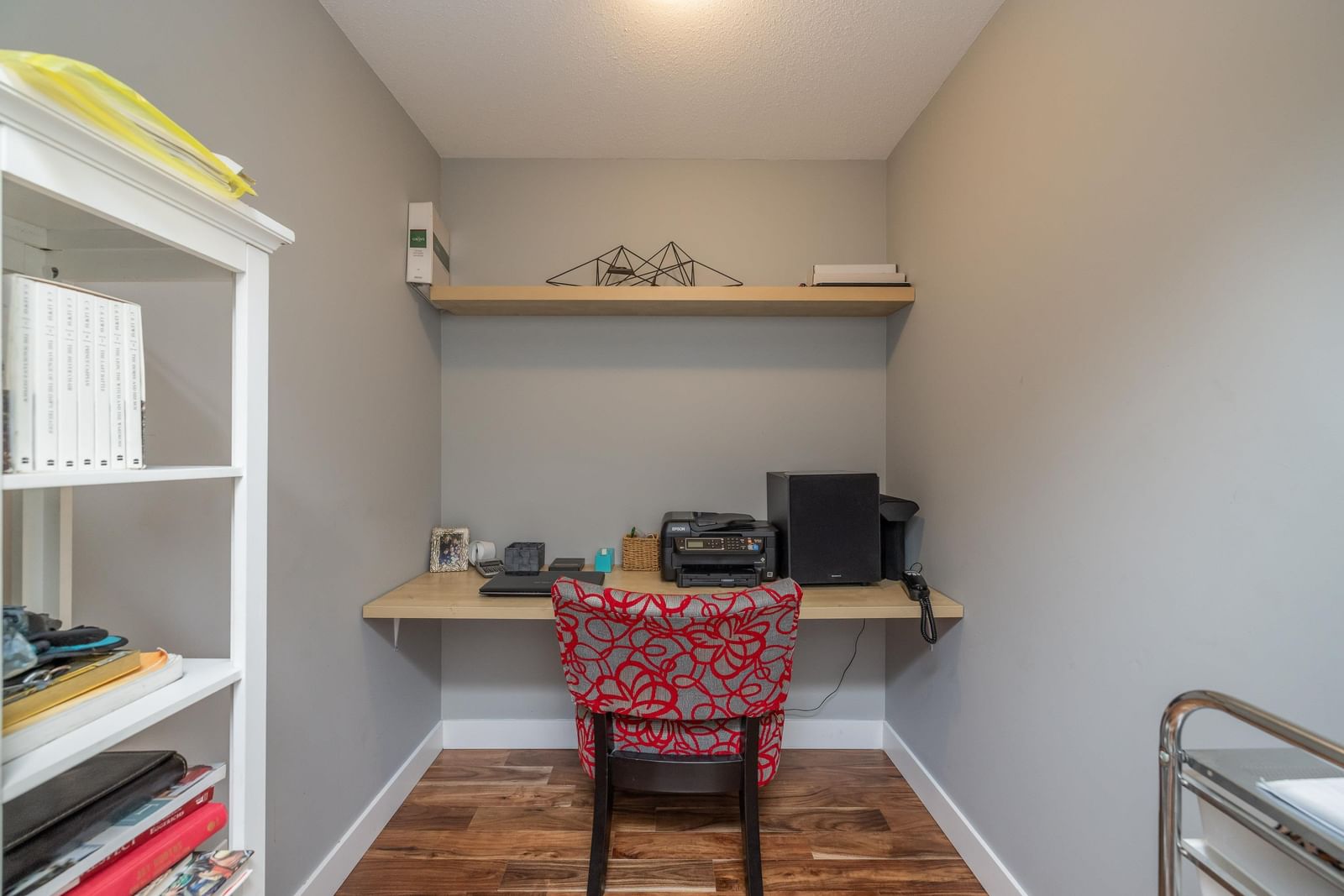 Listing Image 8