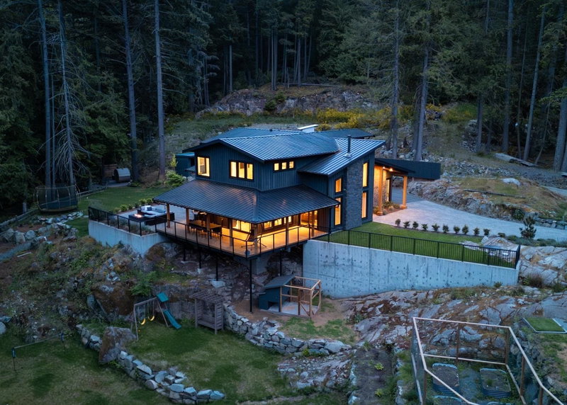 1604 Joan Audrey Lane, Bowen Island, British Columbia