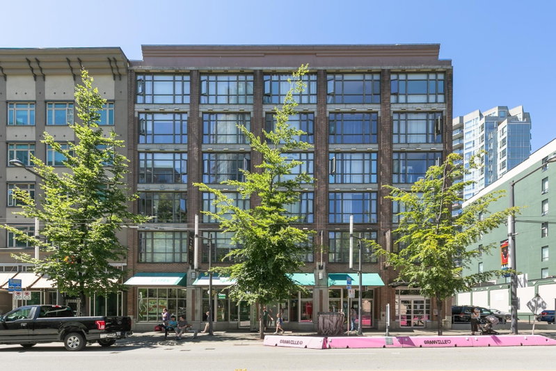 307 - 1249 Granville Street