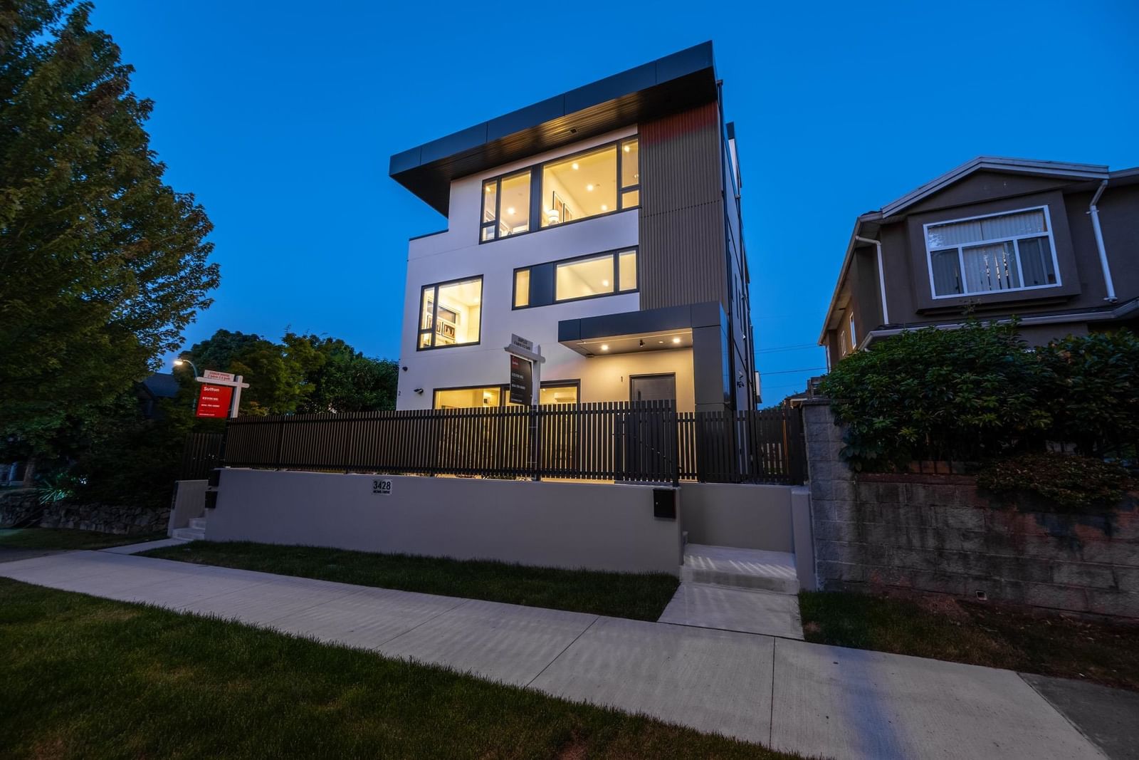 Listing Image 23