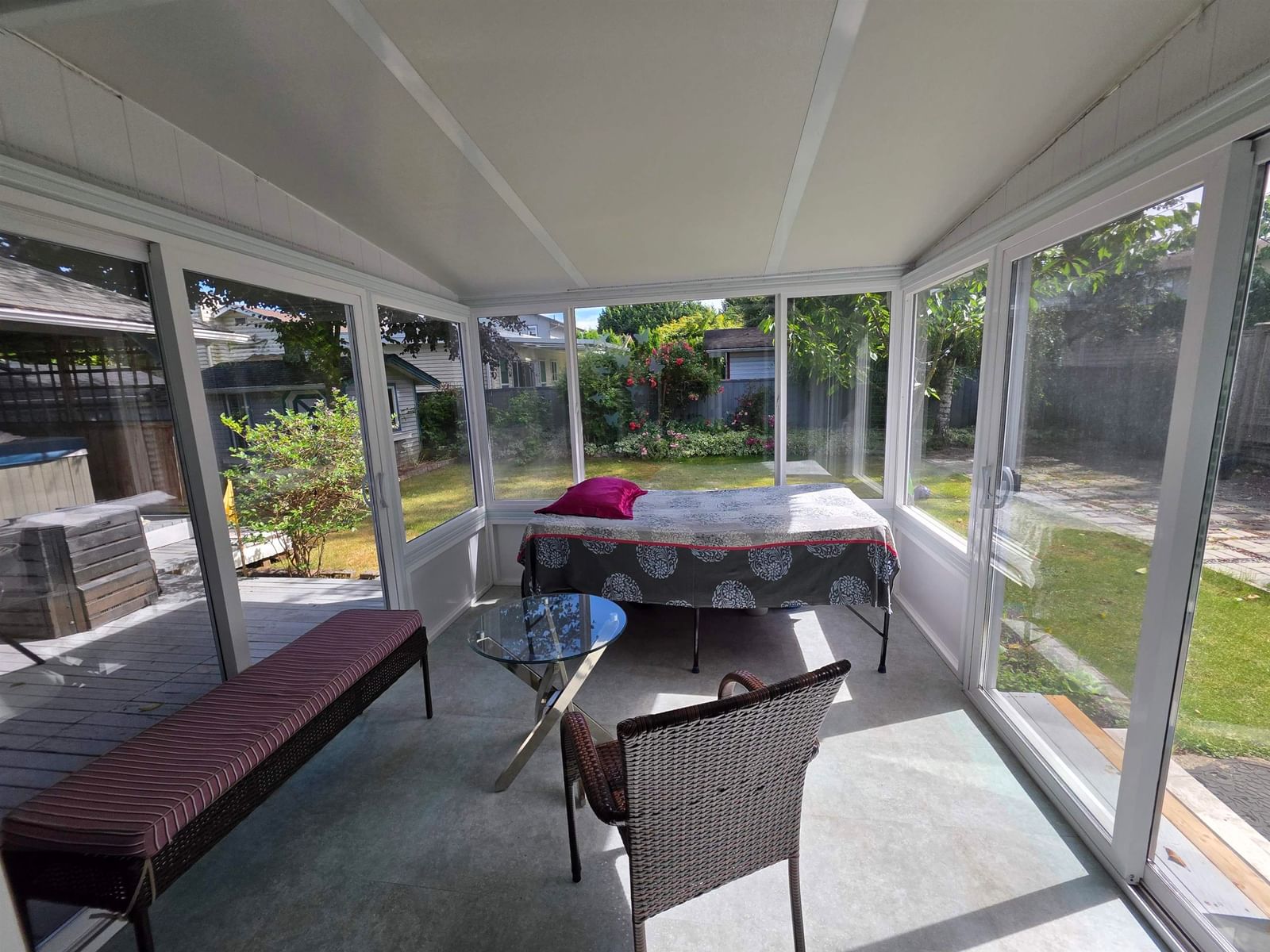 Listing Image 14