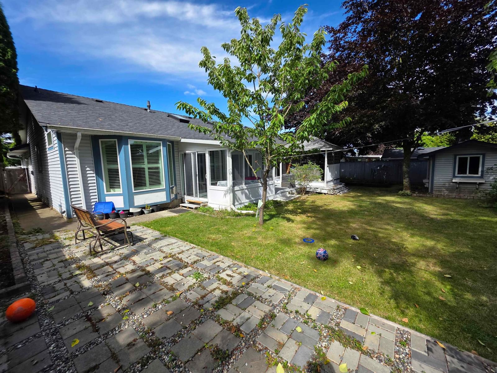 Listing Image 15