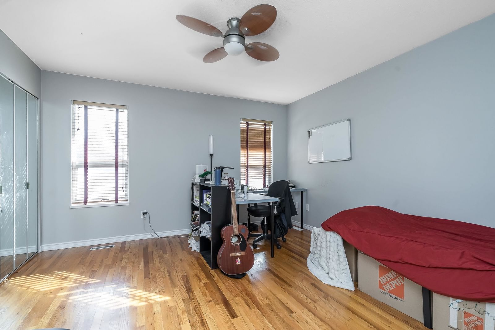 Listing Image 22