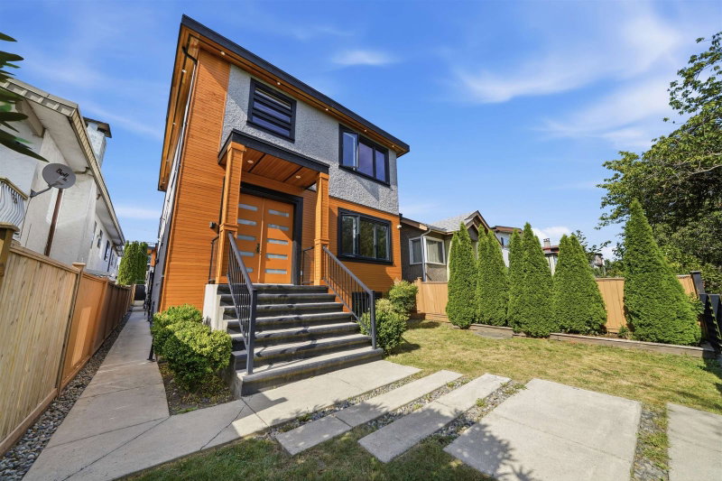 3123 7th Avenue E, Vancouver, British Columbia