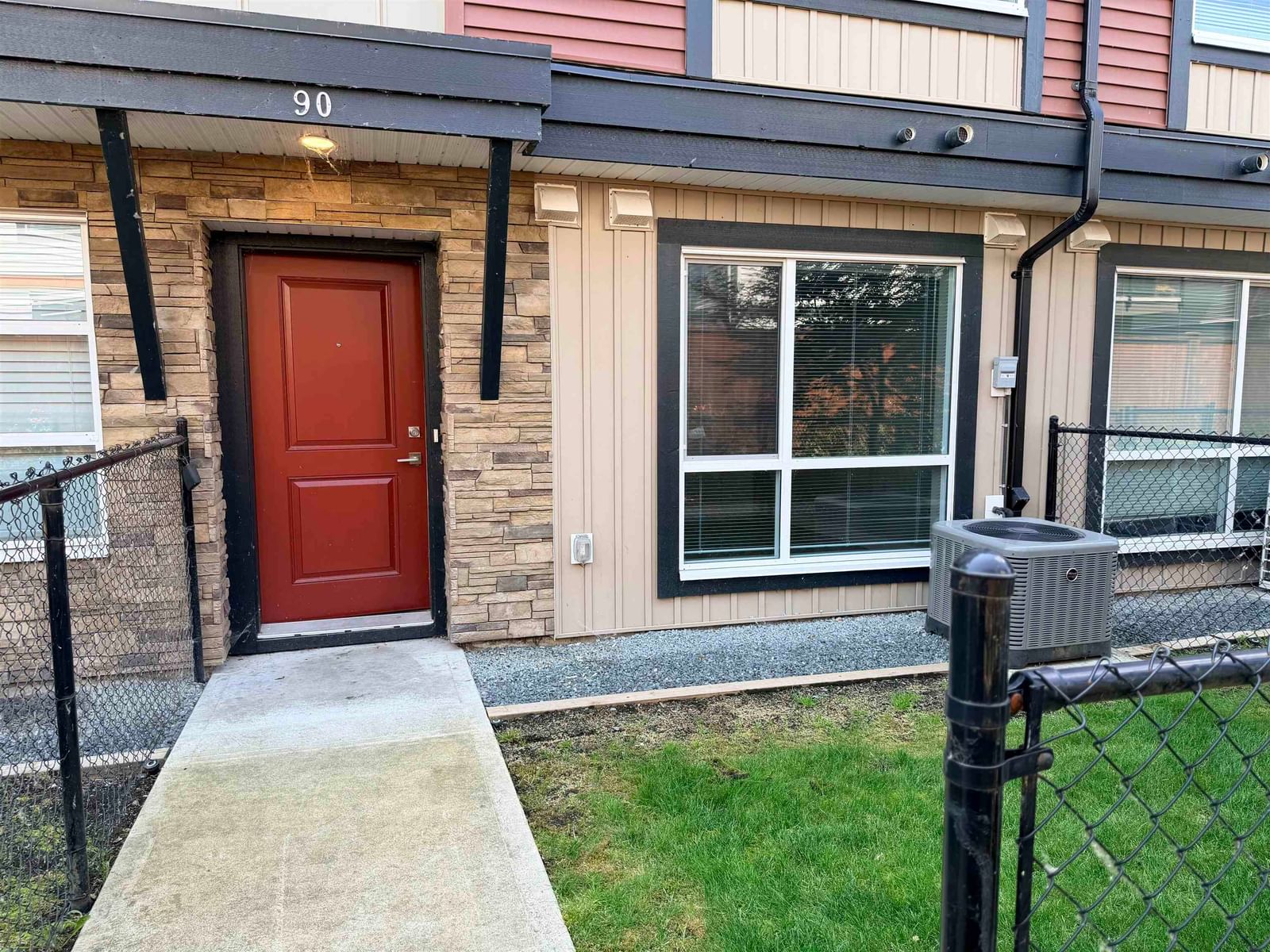 Listing Image 16