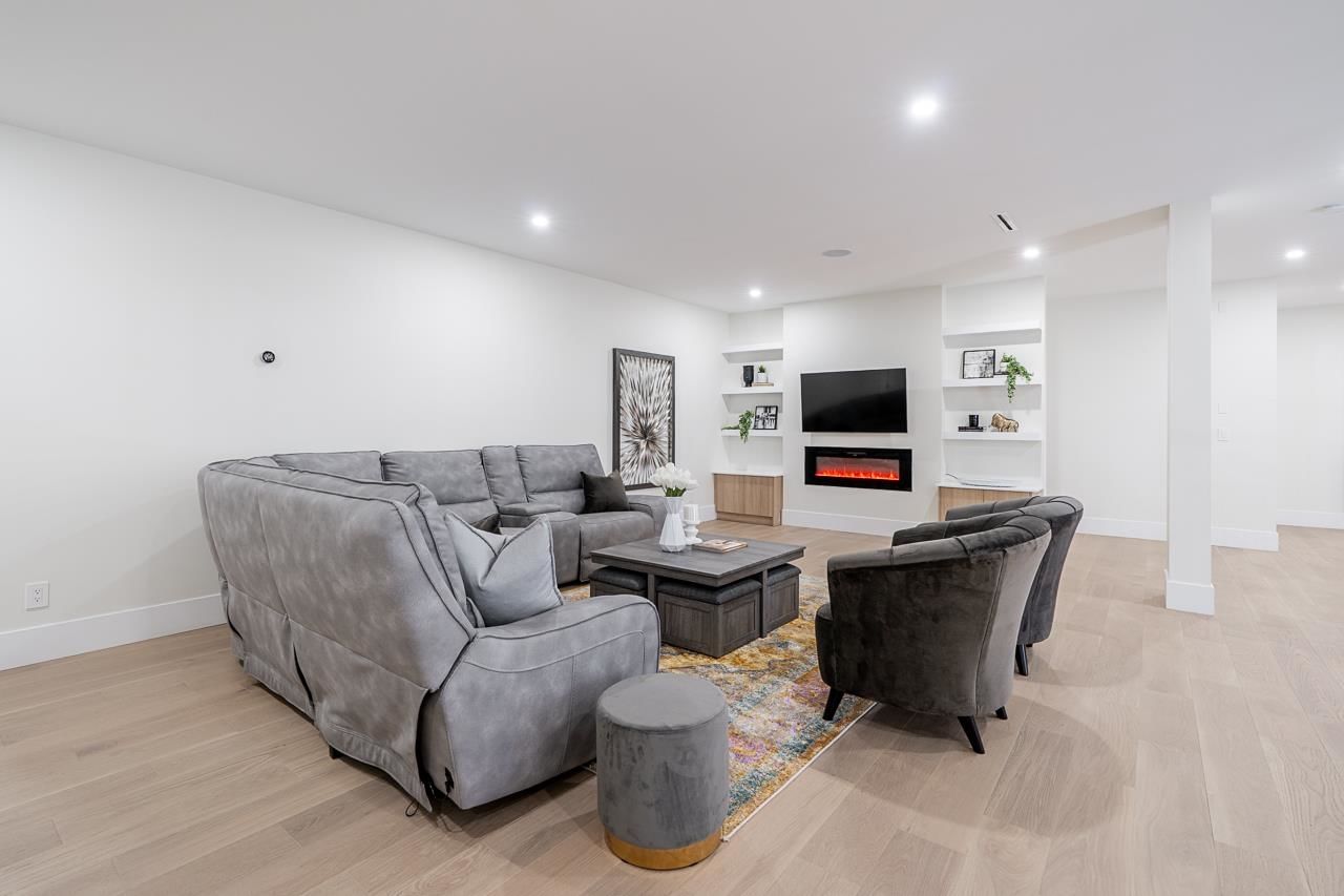 Listing Image 23