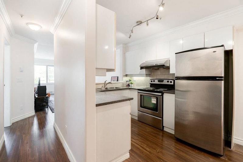 301 - 210 Carnarvon Street