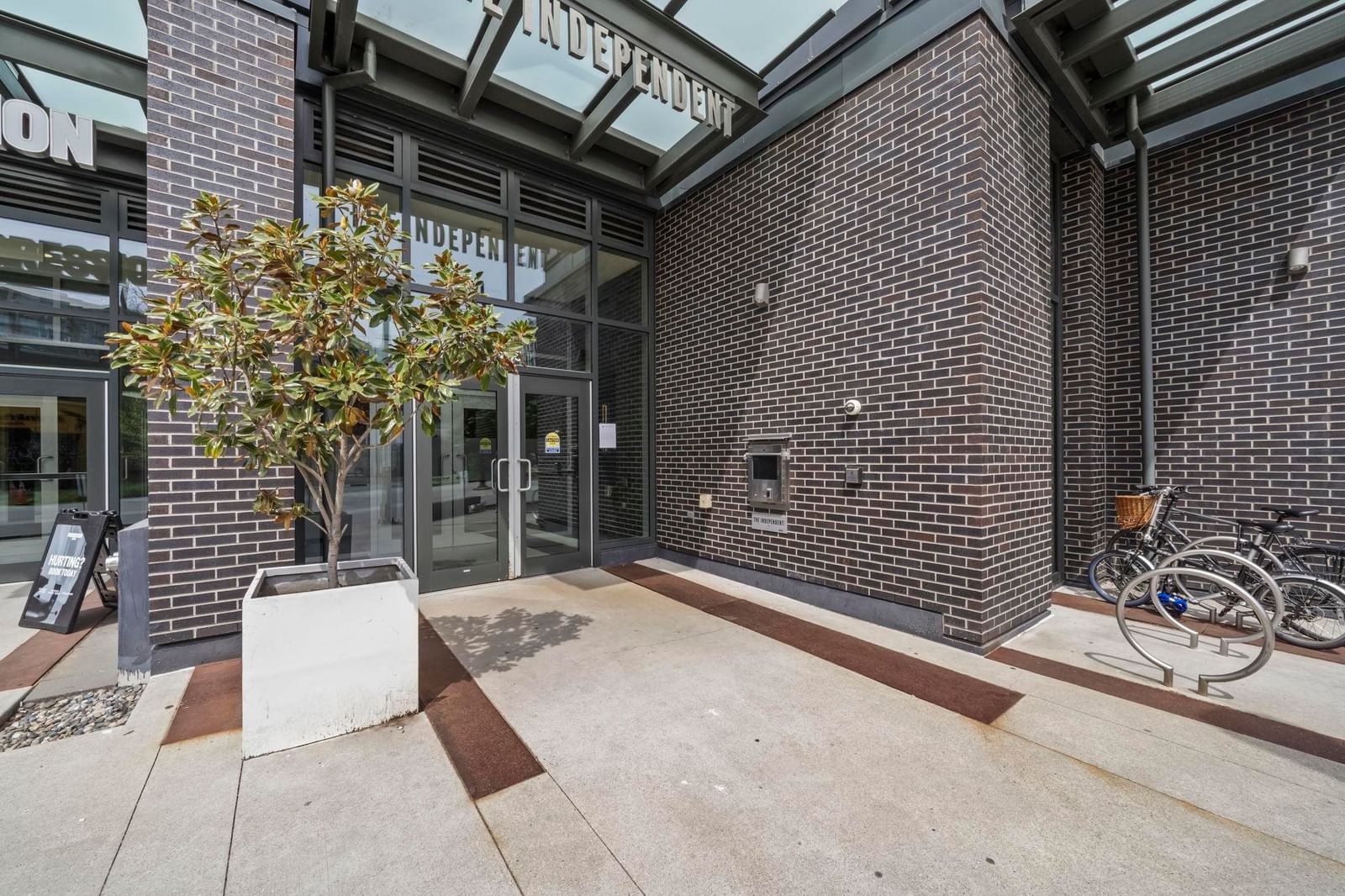 Listing Image 25