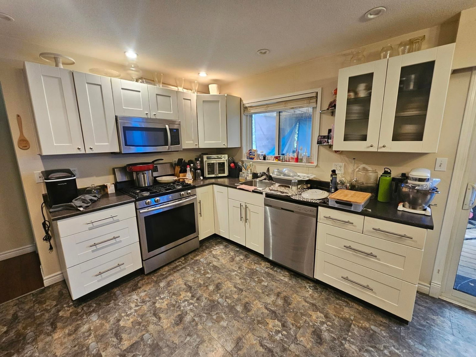 Listing Image 18